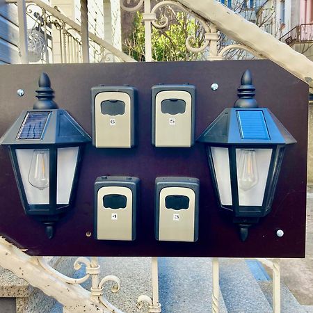 Living At Saarpartments - Adultsonly - Business & Holiday Homes With Kitchen For Long- And Short Term Stay, 3 Min To St Johanner Markt And Points Of Interest ساربروكن المظهر الخارجي الصورة