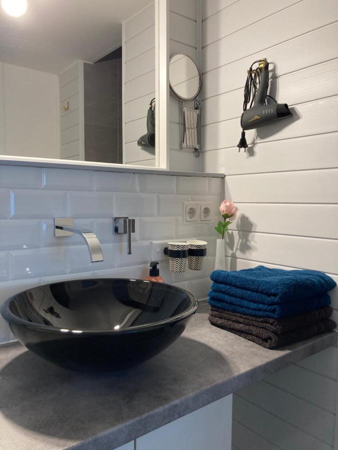 Living At Saarpartments - Adultsonly - Business & Holiday Homes With Kitchen For Long- And Short Term Stay, 3 Min To St Johanner Markt And Points Of Interest ساربروكن المظهر الخارجي الصورة