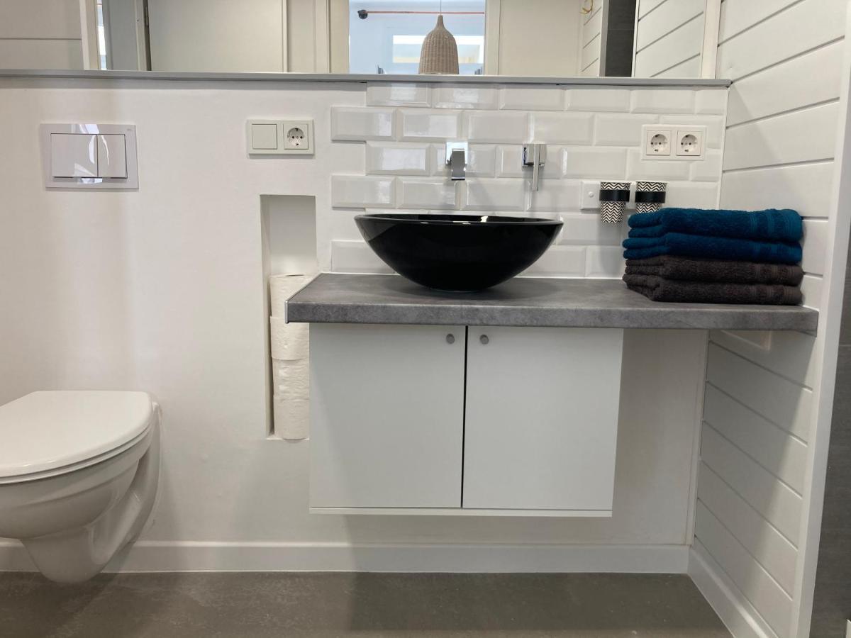 Living At Saarpartments - Adultsonly - Business & Holiday Homes With Kitchen For Long- And Short Term Stay, 3 Min To St Johanner Markt And Points Of Interest ساربروكن المظهر الخارجي الصورة